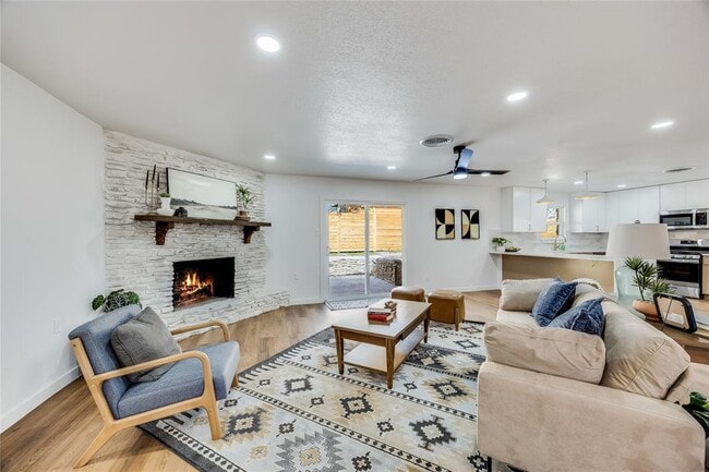 Building Photo - 11704 Indianhead Dr