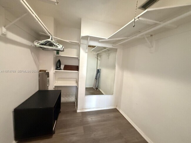 Building Photo - 3660 NE 166th St