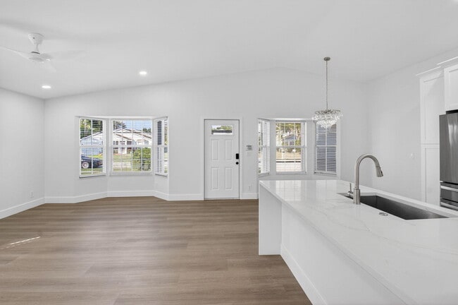 Building Photo - 5047 Brian Blvd