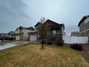 Building Photo - Spacious 4 Bed, 2 1/2 Bath House in Berthoud!