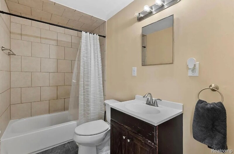 Building Photo - 18514 Schaefer Hwy