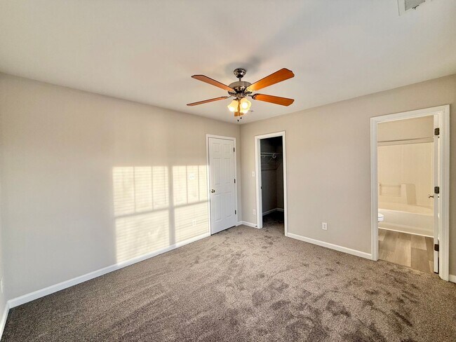 Building Photo - Newly Updated 3BD, 2.5BA Raleigh Home with a 1-Car Attached Garage in an HOA Community with Ameni...