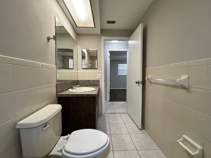 Building Photo - 7316 Nova Scotia Dr