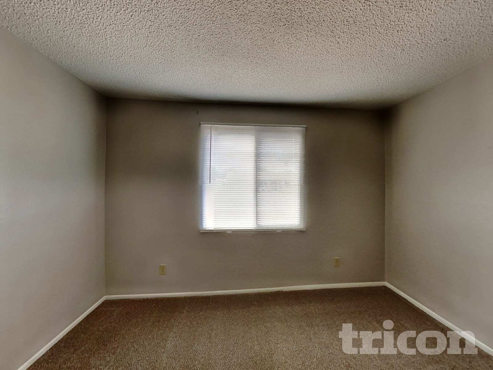 Building Photo - 13215 N 42nd St