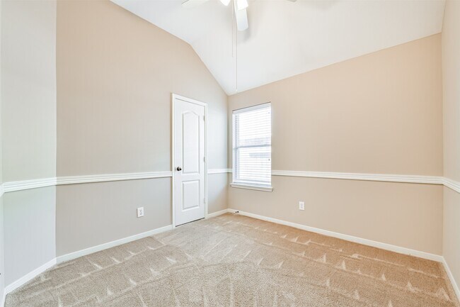 Building Photo - 13719 Rolling River Ln