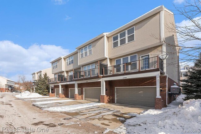 Building Photo - 27999 Middleton Dr