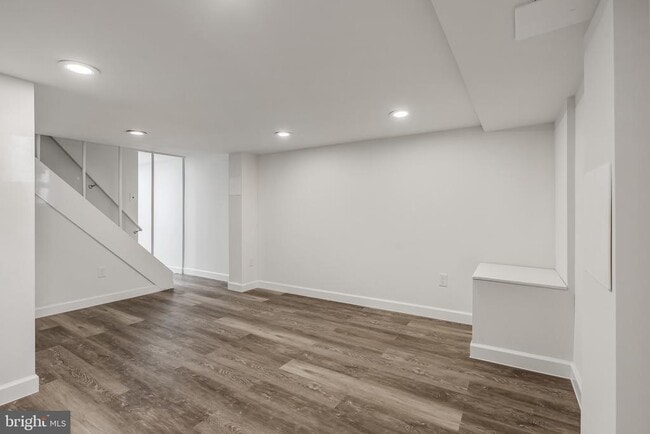 Building Photo - 1222 Oronoco St