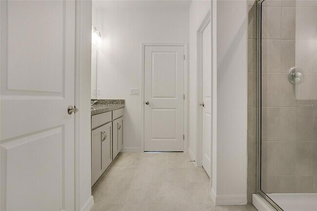 Building Photo - 1838 Blue Lagoon Cir
