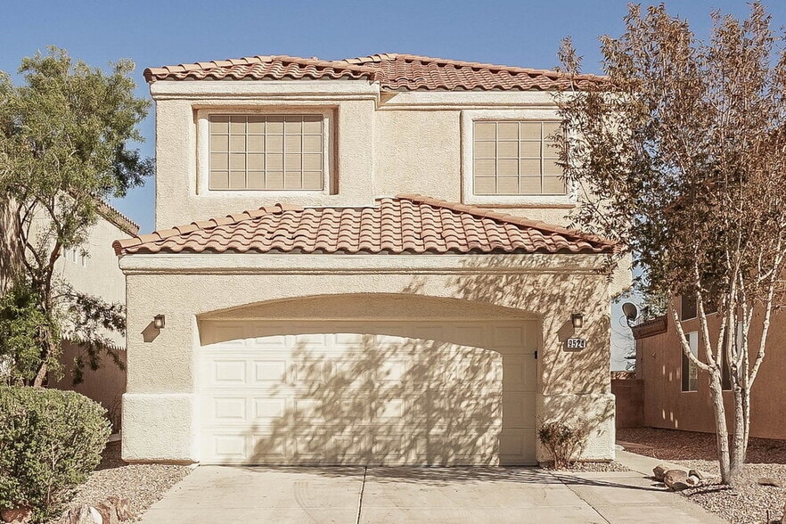 Primary Photo - 9524 Friant St