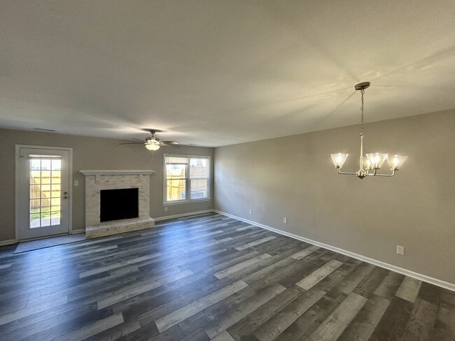 Building Photo - 1344 Hafford Rd
