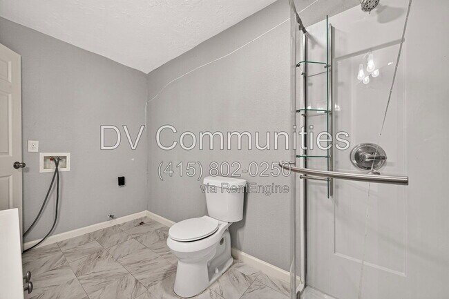 Building Photo - 5910 Southtown St