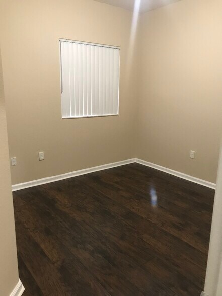 Building Photo - 3236 NW 31st Ter