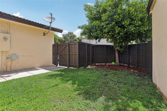 Building Photo - 24313 SW 115 Ct