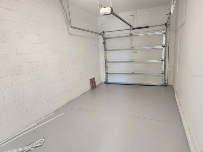 Building Photo - 2724 Skyline Lp