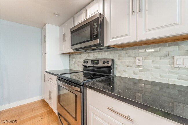 Building Photo - 4361 Gannet Cir