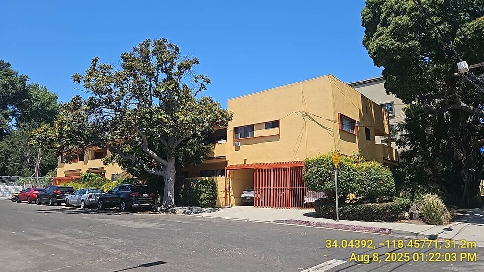 Building Photo - 1479 Stoner Ave