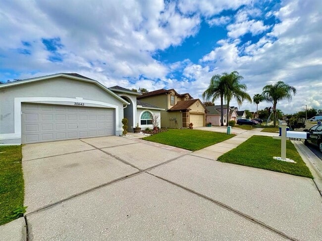 Building Photo - 30643 Tremont Dr