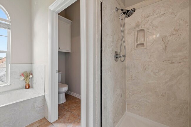 Building Photo - 4306 Ennis St