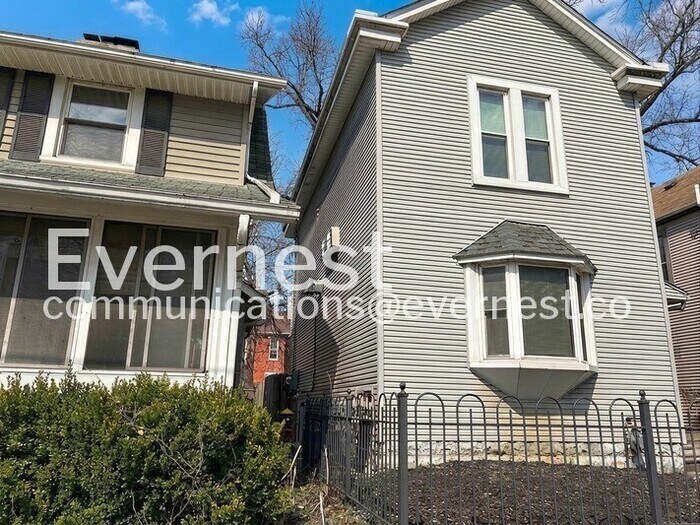 Building Photo - 112 Hanford St
