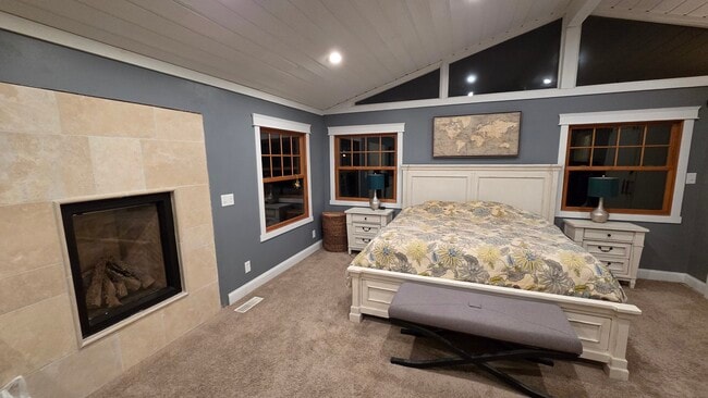 Building Photo - 9500 Fox Valley Dr