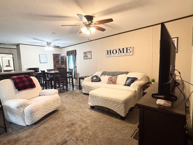 Building Photo - 2536 Blue Marlin St SW