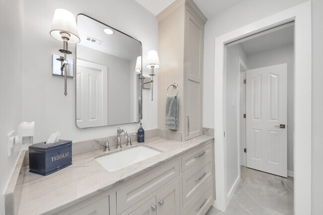 Building Photo - 9214 Meadow Branch Ct