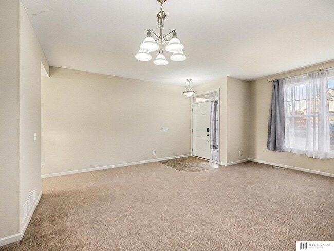 Building Photo - 8417 S 65th St