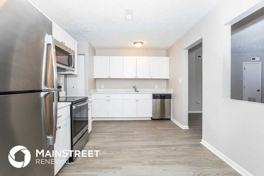 Building Photo - 1638 Clyde Pl