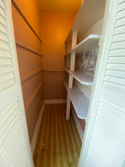 Building Photo - 1122 Willett St