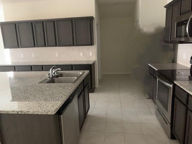 Building Photo - 814 Rustic Meadows Trl