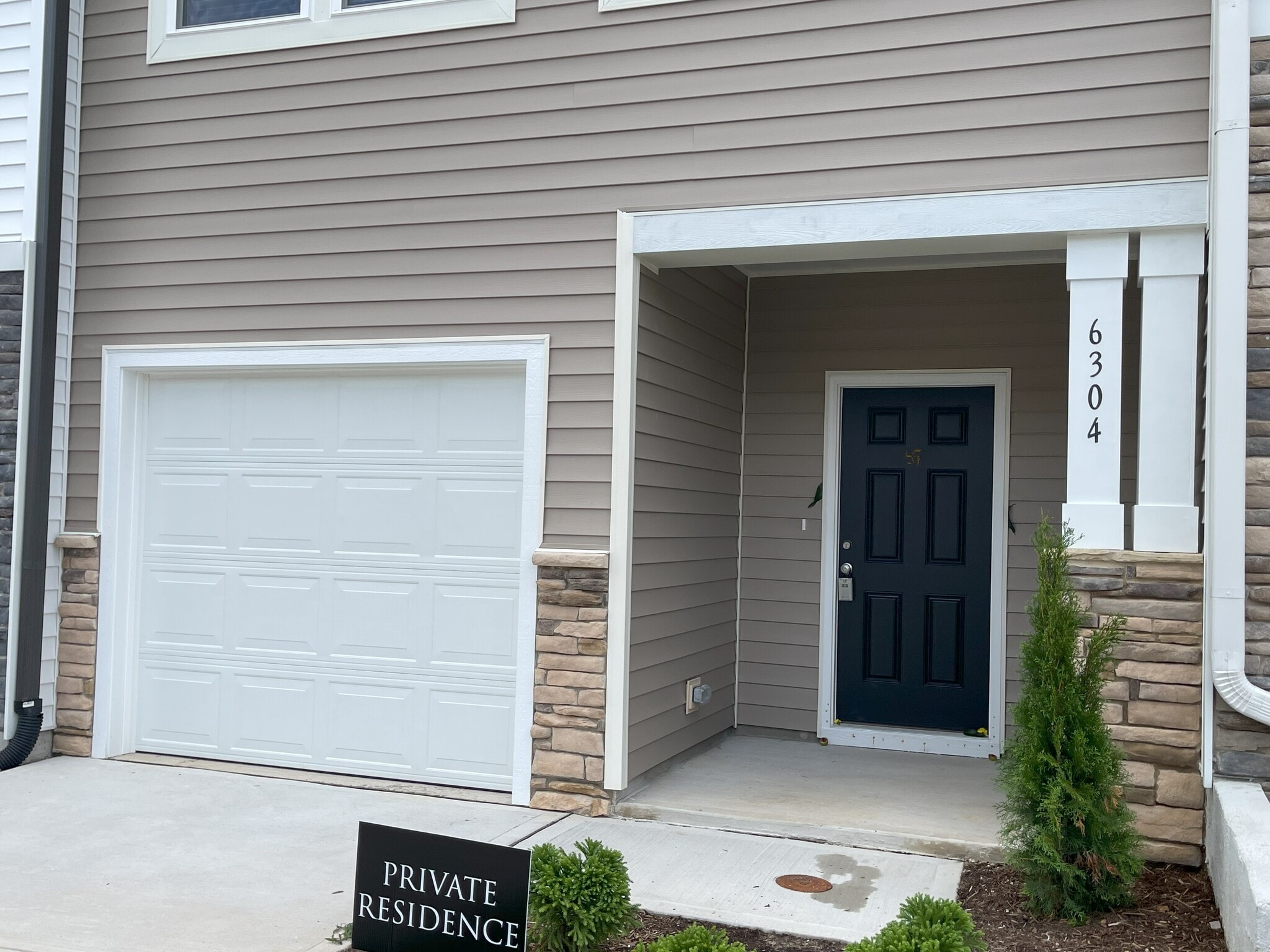 Building Photo - 6304 Lady Eliza Ln