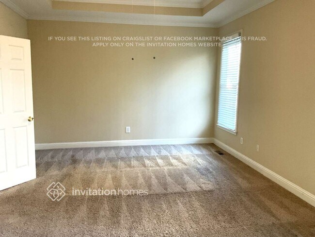 Building Photo - 913 Daylight Cir