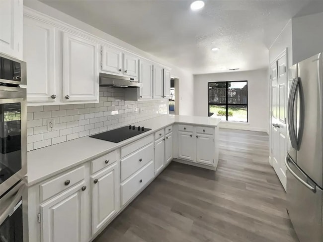 Building Photo - 615 Sweet Gum Dr