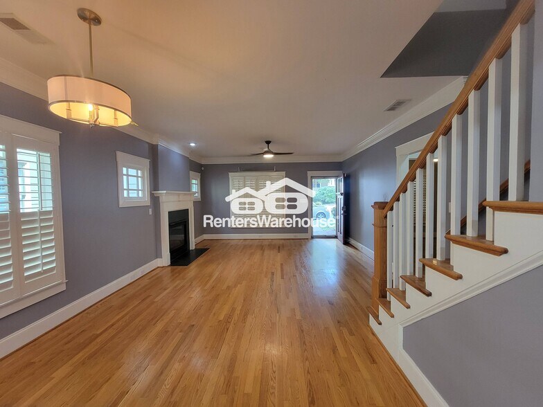 Building Photo - 1357 Benteen Park Dr SE