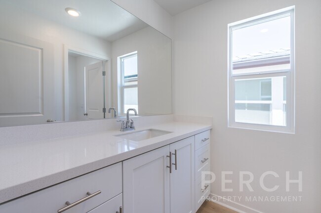 Building Photo - 24473 Sonieta Ct