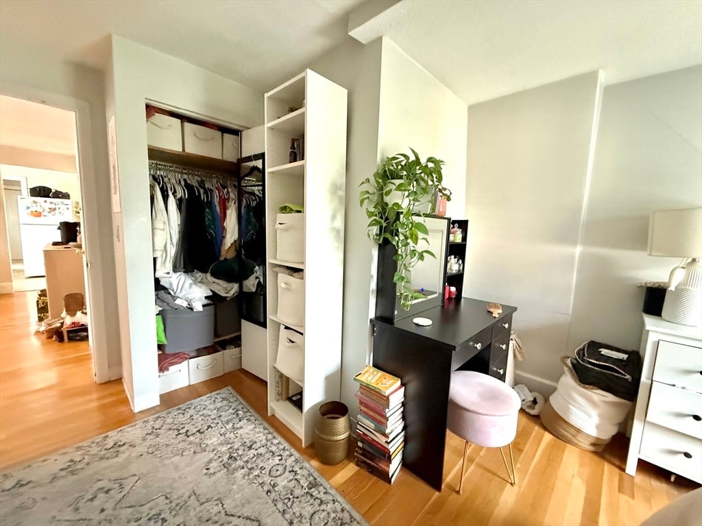 Building Photo - 373 K St