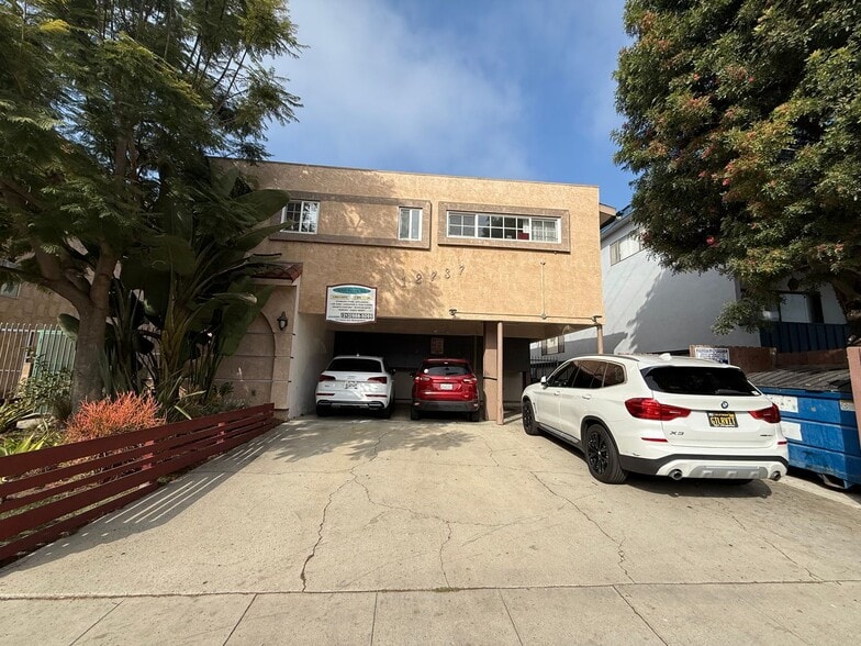 Building Photo - 12737 Pacific Ave