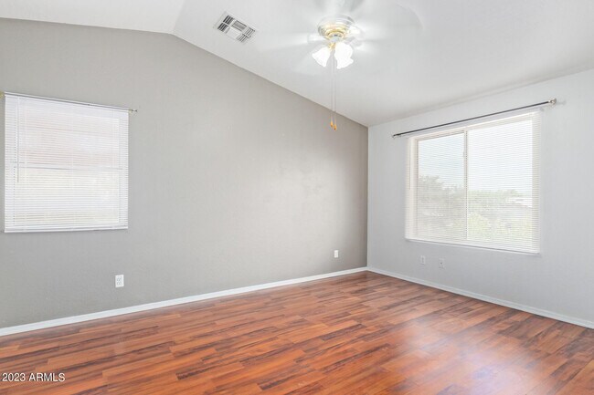 Building Photo - 3316 E Tierra Buena Ln