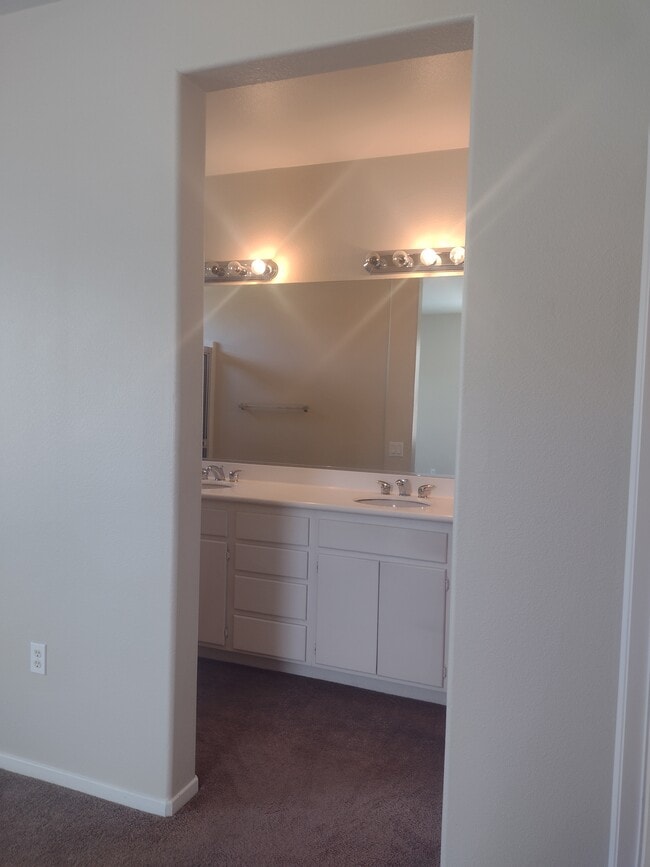 Building Photo - 8256 Triplett Ln