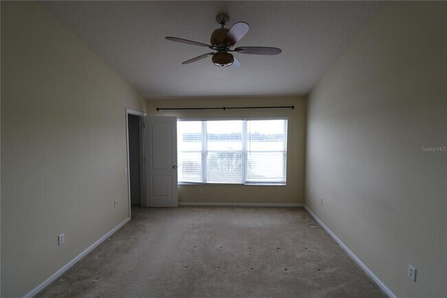 Building Photo - 4866 Pond Ridge Dr