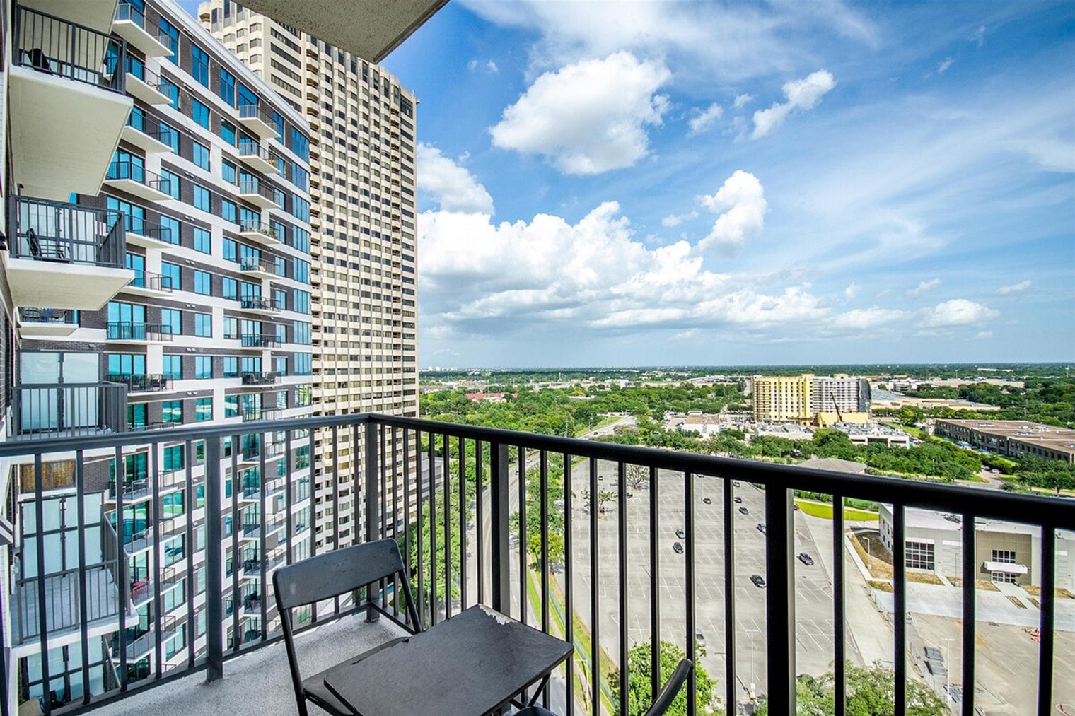 Building Photo - 2002 Holcombe Blvd