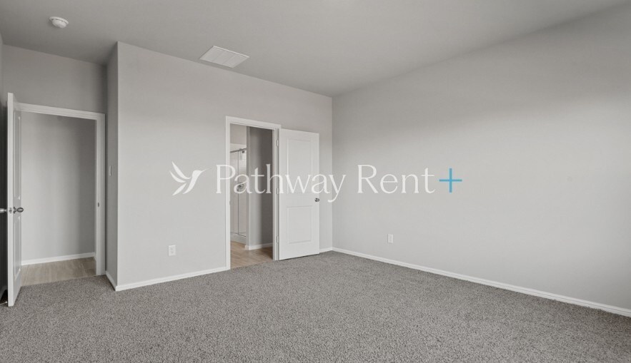 Building Photo - 908 Birch Dr