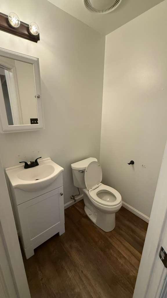 Building Photo - 1029 Aztec Dr