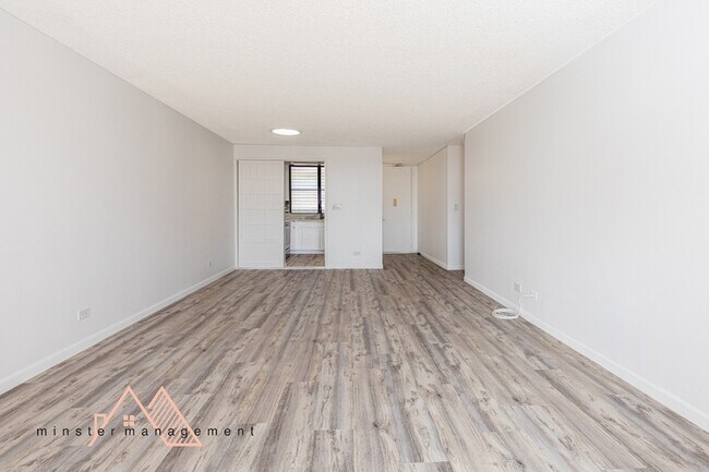 Building Photo - 6770 Hawaii Kai Dr
