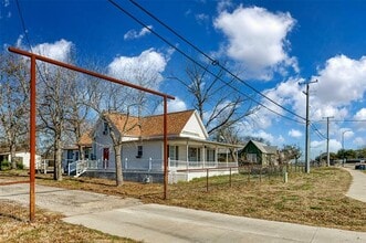 Building Photo - 1831 E Melissa Rd