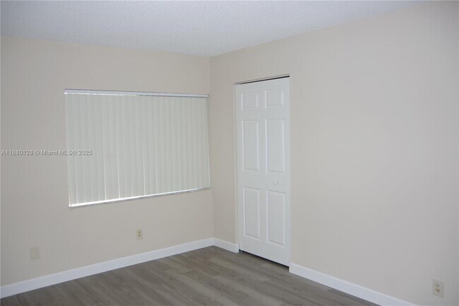 Building Photo - 2113 NW 59th Terrace