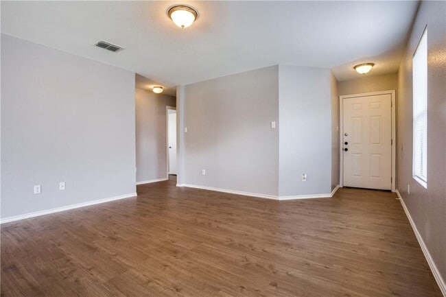 Building Photo - 3013 Caleb Dr