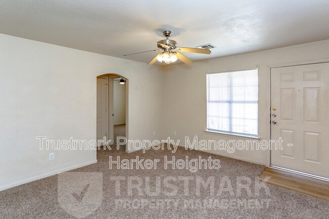 Building Photo - 411 Brittney Way