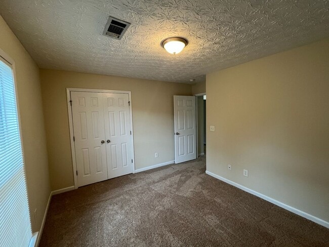Building Photo - Beautiful Total Electric Home