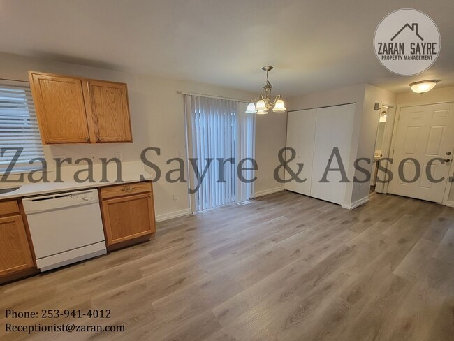 Building Photo - 2805 9th St SE